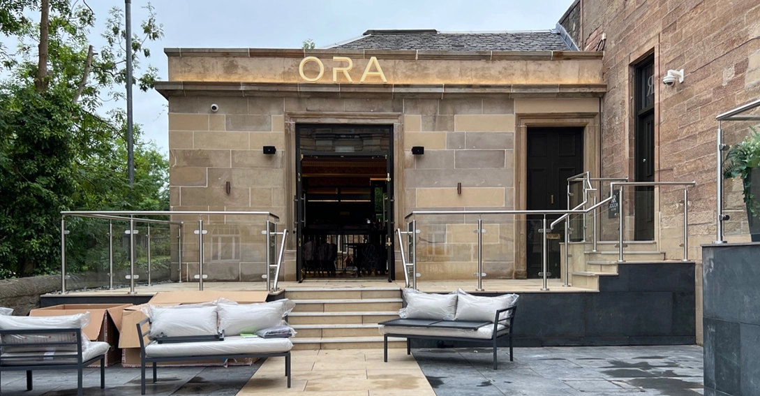 Bar Ora, Hamilton