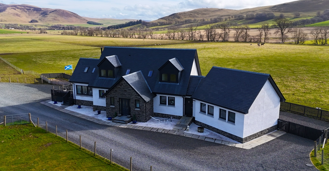 Farmhouse Biggar